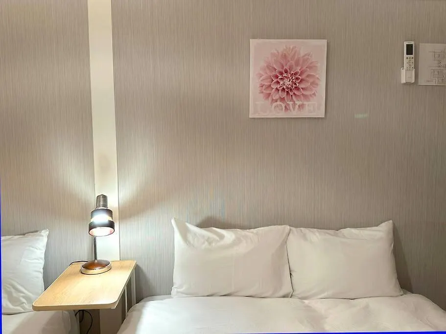 Tatil Evi ユニバまで車で10分 難波 ドームまで電車で直通 最大12名様収容 最寄駅徒歩5分 ハッピーステイシェア