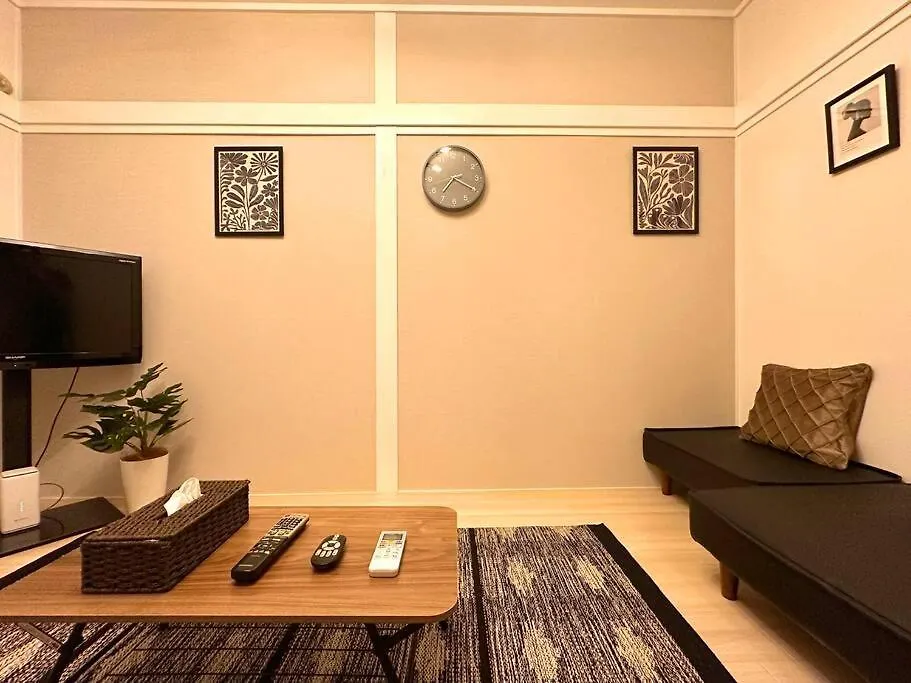 Tatil Evi ユニバまで車で10分 難波 ドームまで電車で直通 最大12名様収容 最寄駅徒歩5分 ハッピーステイシェア